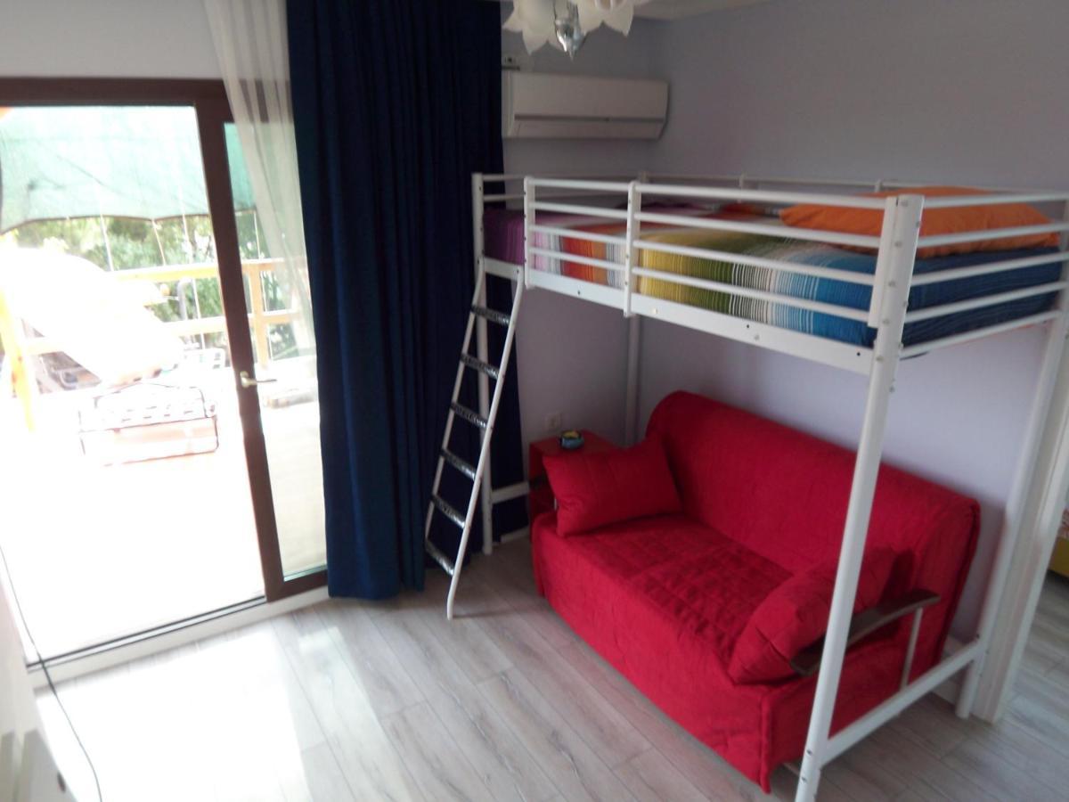 Izmir Tatil Evi Beach Resort Seferihisar Urkmez ภายนอก รูปภาพ
